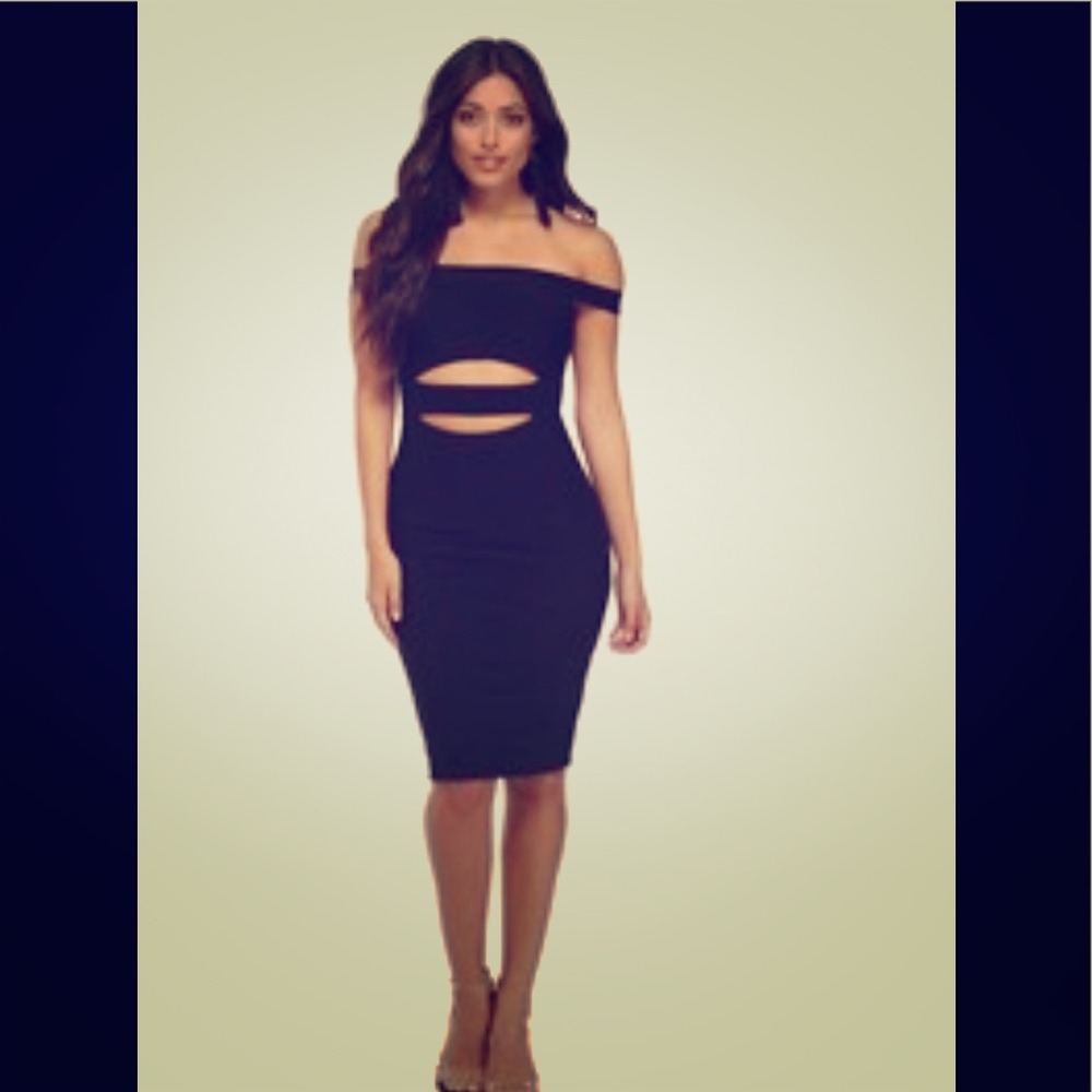 Black bodycon dress